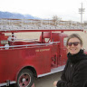 Meet your Posher, Lora